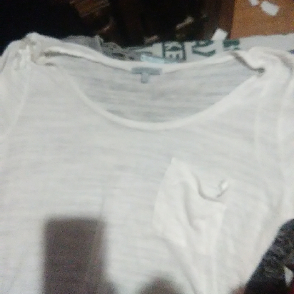 White knitted top